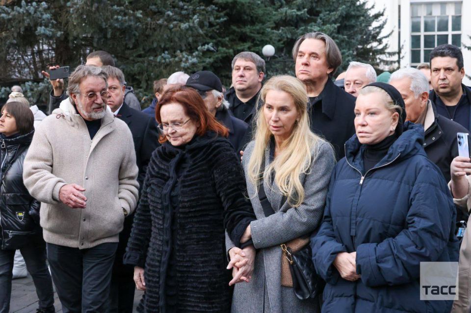 � ������ ���������� � ����� ����������