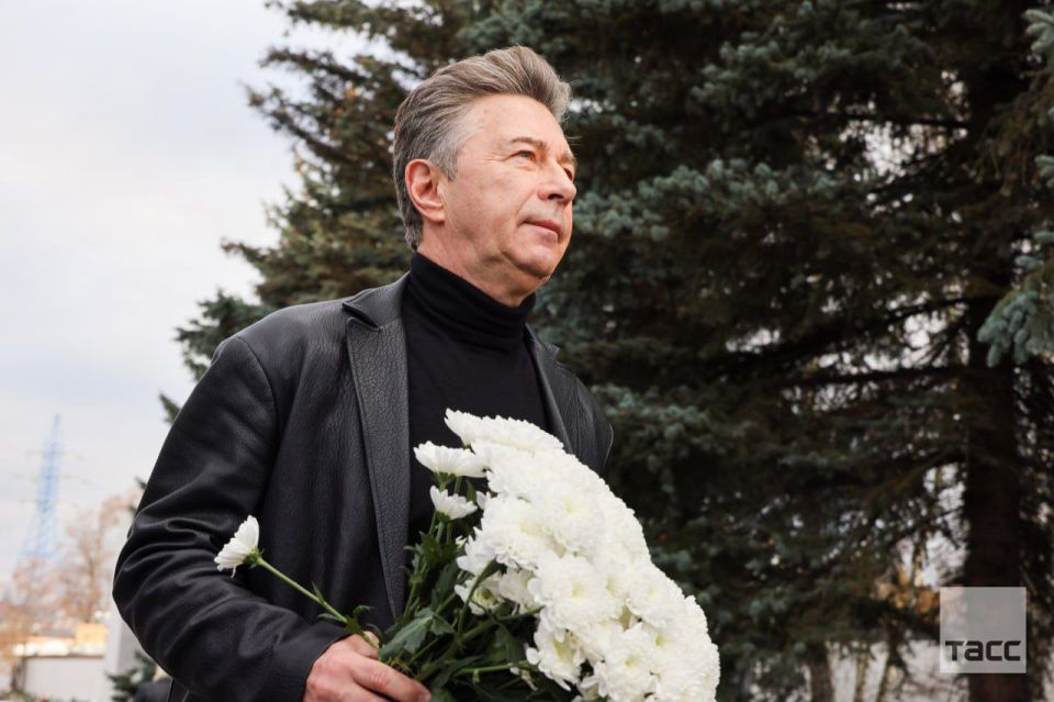 � ������ ���������� � ����� ����������