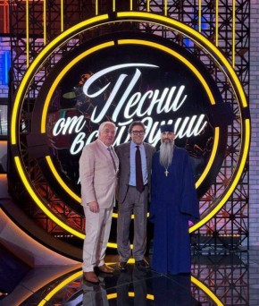 Сегодня на телеканале «Россия 1» покажут выпуск шоу Андрея Малахова «Песни от всей души» с участием поющего иеромонаха Герасима из рыбницкого села Гараба