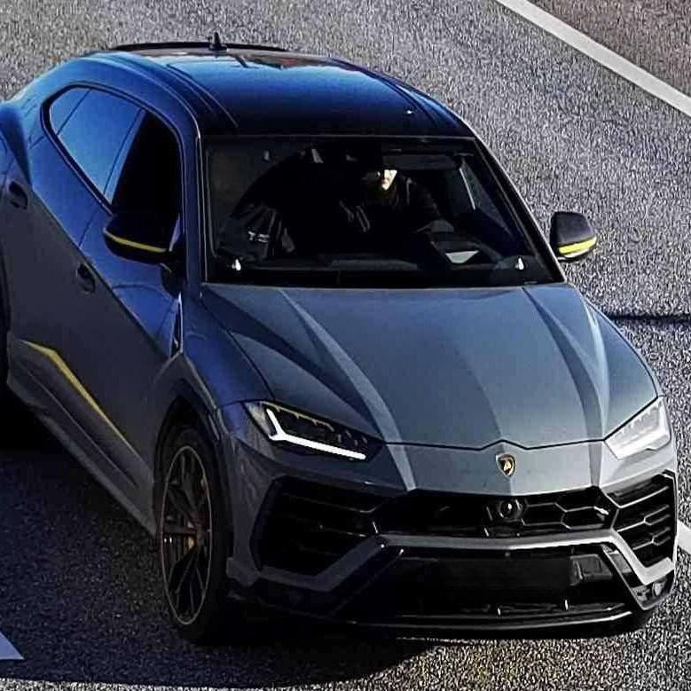 Этой ночью в Москве разбили скандально известный Lamborghini Urus — погибли двое мужчин