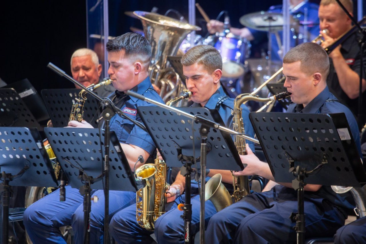 «Во времена распада советского государства, когда не было правовой поддержки, именно приднестровская милиция взяла на себя ответственность за безопасность людей. Это был правильный выбор — выбор служения народу», – Вадим... «Во времена распада советского государства, когда не было правовой поддержки, именно приднестровская милиция взяла на себя ответственность за безопасность людей. Это был правильный выбор — выбор служения народу», – Вадим...