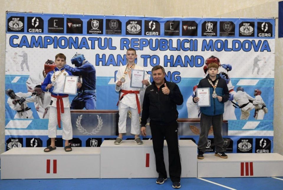 Рыбничанин Денис Павленко выиграл чемпионат Молдавии по рукопашному бою в возрастной категории 14-15 лет