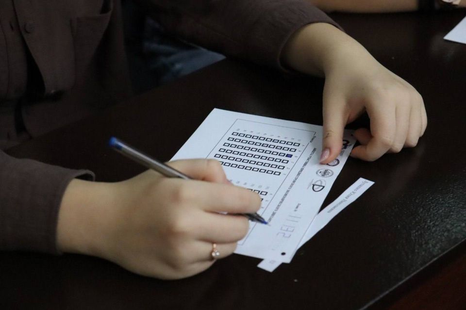 Первый экономический диктант написали в Приднестровье Первый экономический диктант написали в Приднестровье