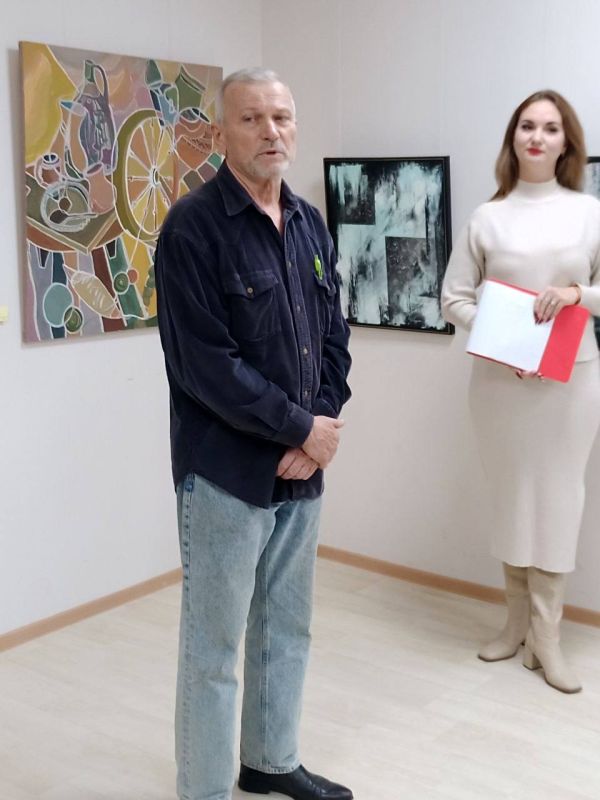 Живопись, графика, декоративно-прикладное искусство – около 60 произведений молодых художников на выставке «В едином ритме» Живопись, графика, декоративно-прикладное искусство – около 60 произведений молодых художников на выставке «В едином ритме»