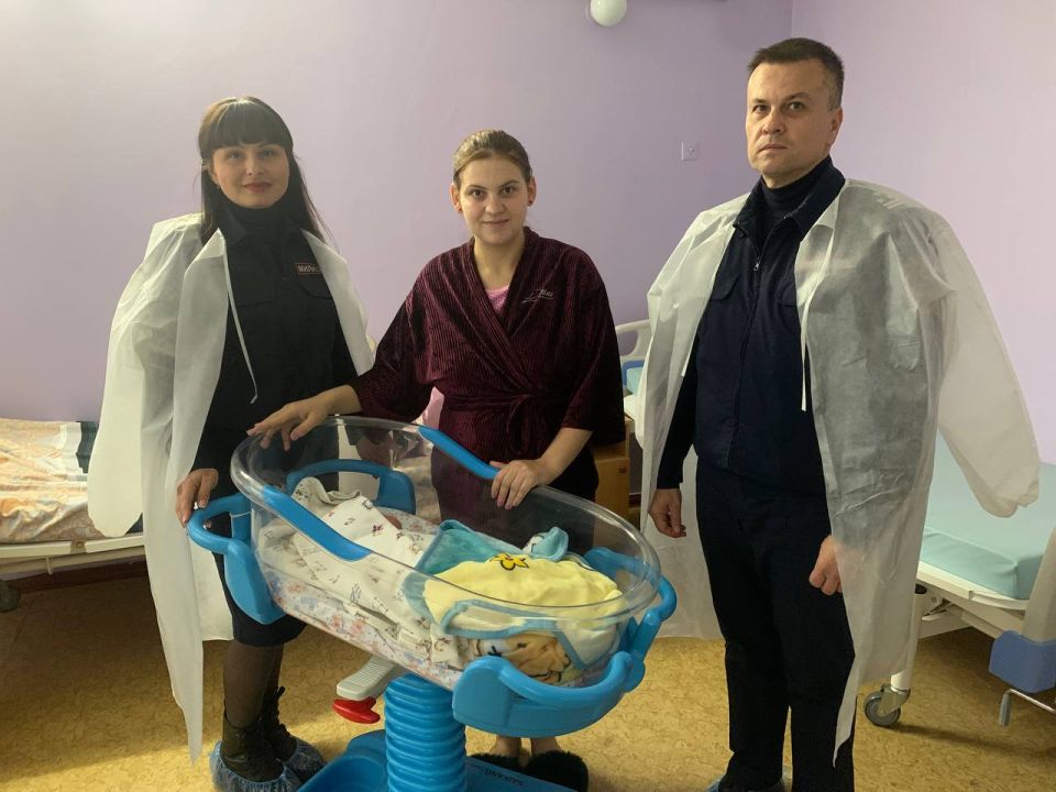 Рождённые в День милиции. Поздравлять малышей, появившихся на свет в День милиции, в Приднестровье уже стало доброй традицией Рождённые в День милиции. Поздравлять малышей, появившихся на свет в День милиции, в Приднестровье уже стало доброй традицией