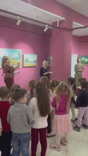 В столичной картинной галерее прошла экскурсия для юных тираспольчан