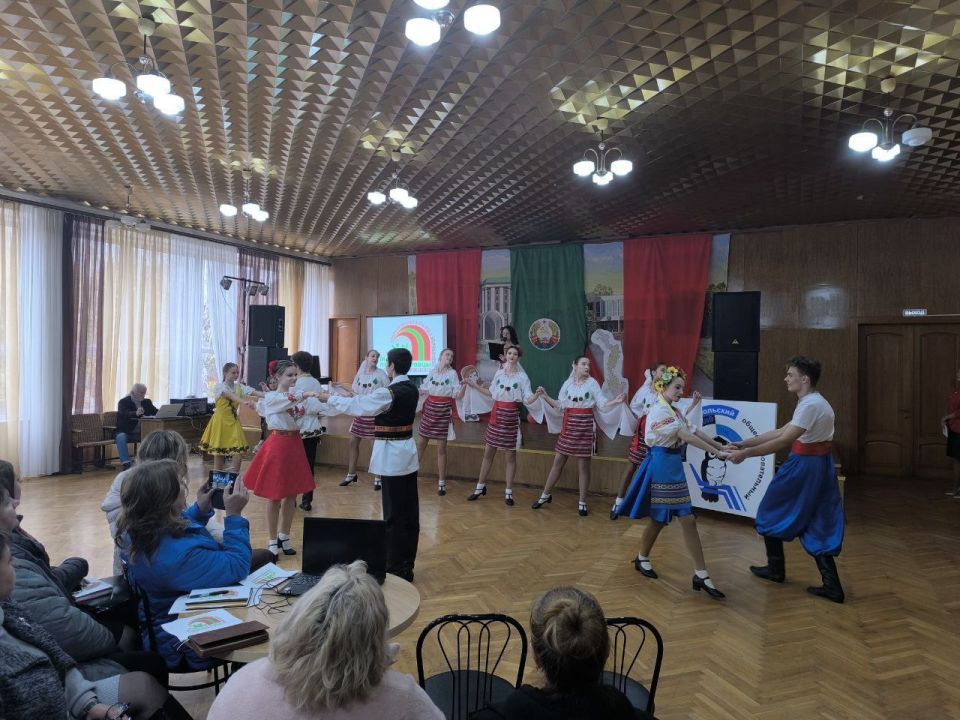 В Тирасполе прошло городское методическое объединение заместителей директоров по воспитательной работе и педагогов-организаторов В Тирасполе прошло городское методическое объединение заместителей директоров по воспитательной работе и педагогов-организаторов