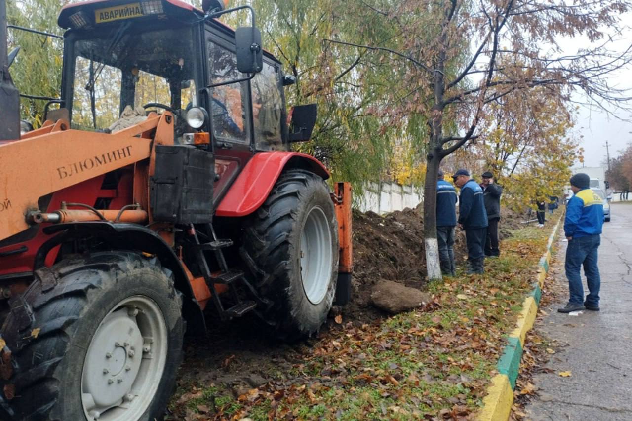В Дубоссарах обновляют водопровод В Дубоссарах обновляют водопровод