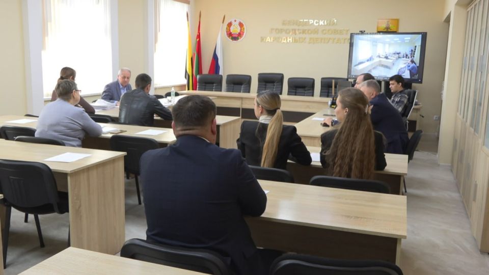 Важные решения — в присутствии дублеров