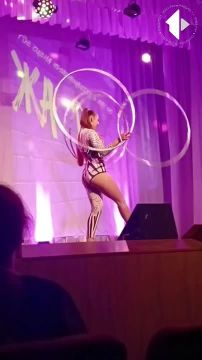 Студентка факультета госуправления и социально-гуманитарных наук ПГУ выступила с обручами