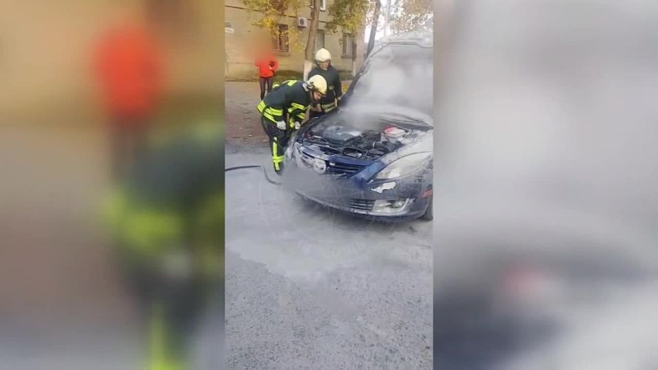 «Мазда» загорелась на ходу сегодня утром в Бендерах