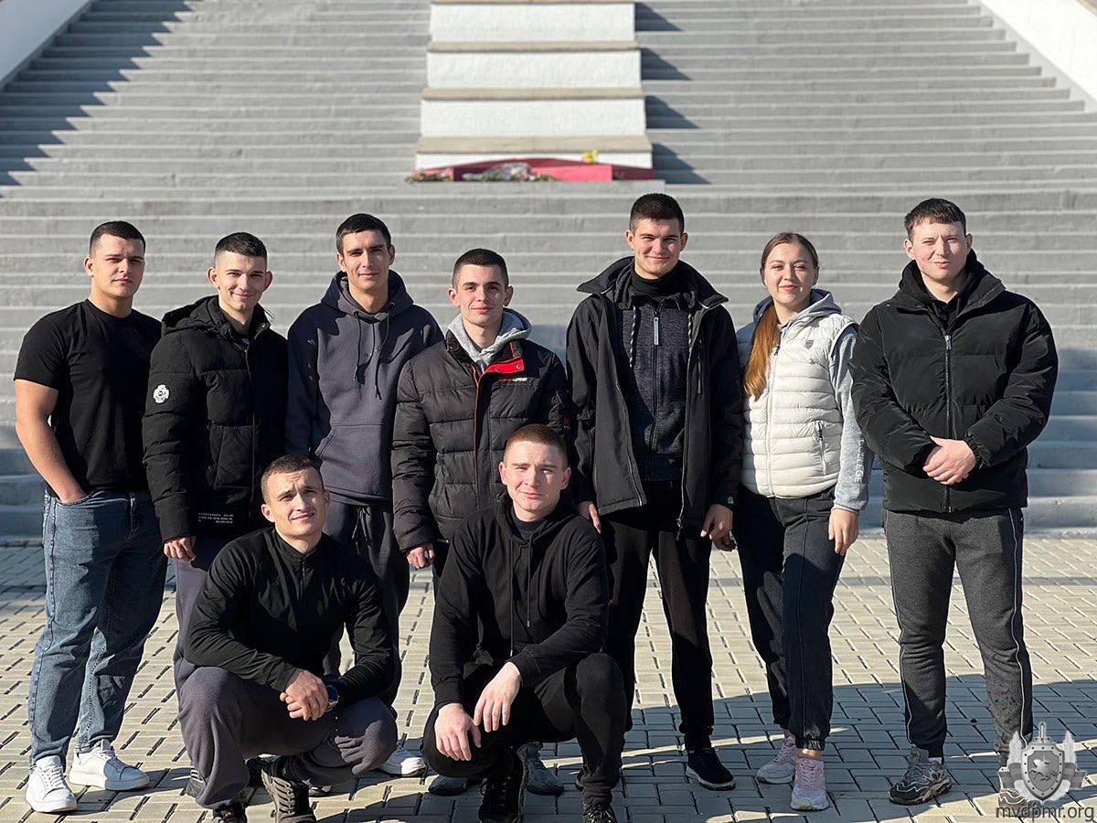 Курсанты ТЮИ привели в порядок Кицканский плацдарм Курсанты ТЮИ привели в порядок Кицканский плацдарм