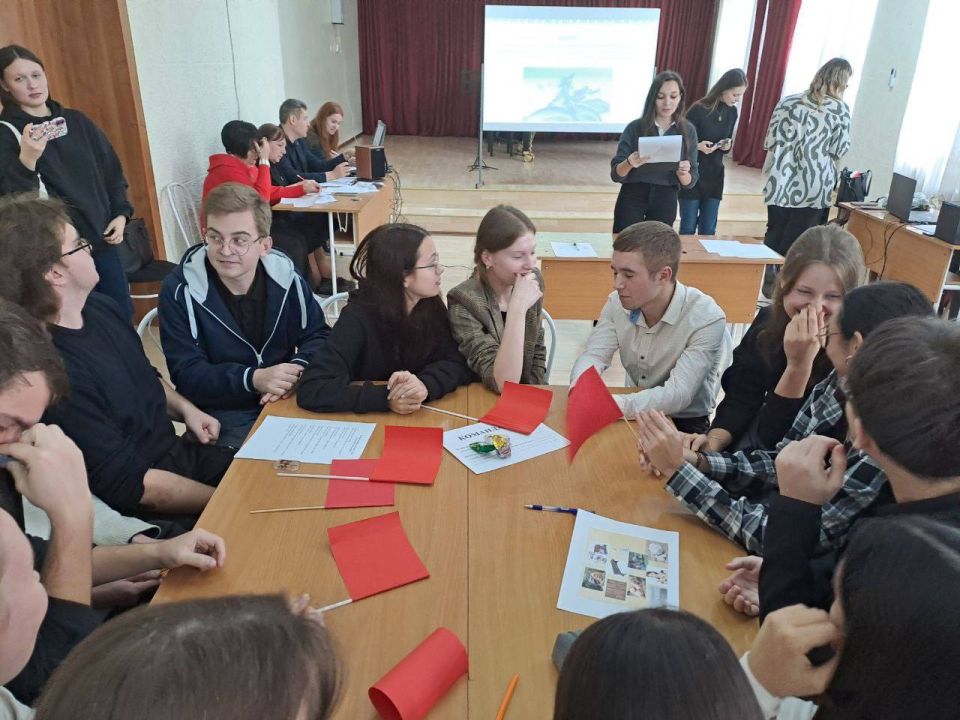 «Что? Где? Когда?». В концертном зале государственного института искусств им. А. Г. Рубинштейна прошла интеллектуальная игра в рамках Международной недели науки, мира и Декады молодежи и студентов «Что? Где? Когда?». В концертном зале государственного института искусств им. А. Г. Рубинштейна прошла интеллектуальная игра в рамках Международной недели науки, мира и Декады молодежи и студентов