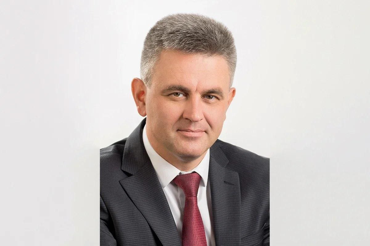 Вадим Красносельский поздравил Бендерскую гимназию №1 с 75-летием