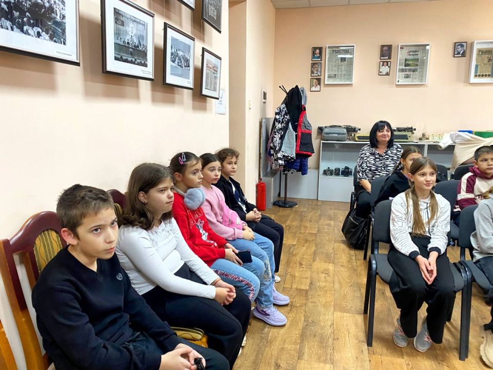 Четвероклашки из Паркан окунулись в мир настоящей журналистики Четвероклашки из Паркан окунулись в мир настоящей журналистики