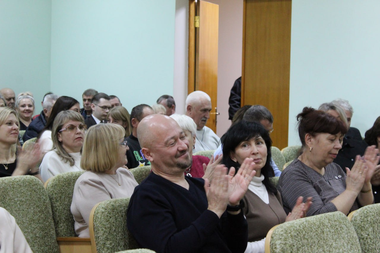 Торжественное собрание ко Дню работника отраслей сельского хозяйства и перерабатывающей промышленности Торжественное собрание ко Дню работника отраслей сельского хозяйства и перерабатывающей промышленности