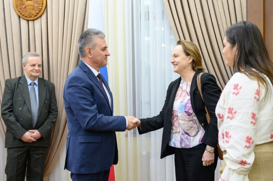 Президент встретился с послом Евросоюза в Молдове Ивоной Пьорко