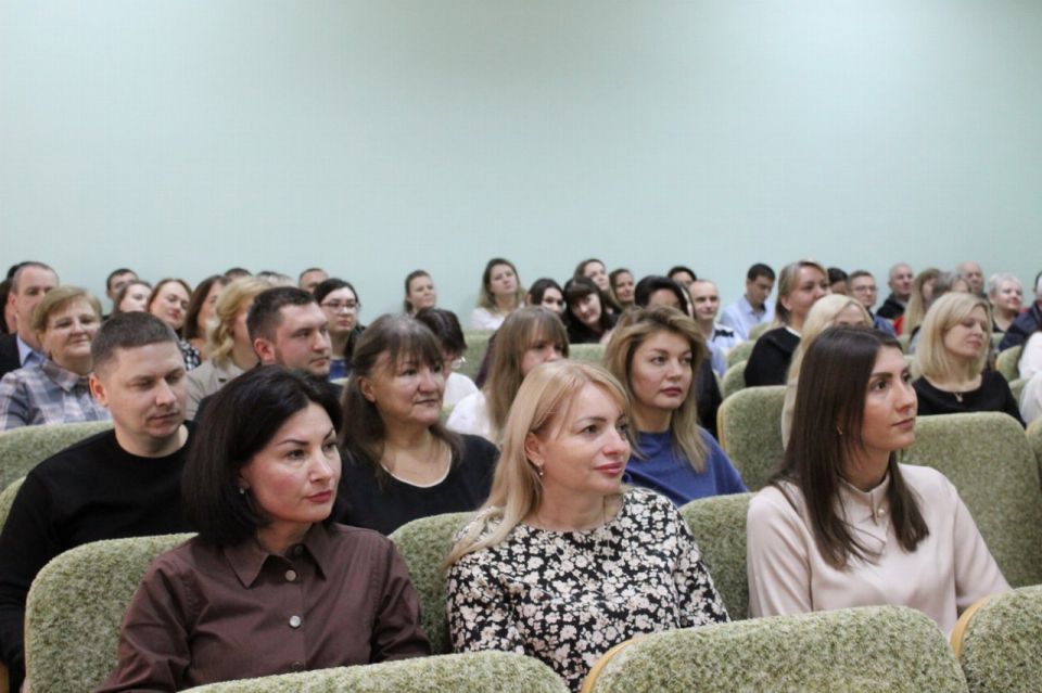 Сотрудникам Минсельхозприроды и работникам агрокомплекса вручили государственные награды — 16 ноября в Приднестровье отмечают День работника сельского хозяйства и перерабатывающей промышленности