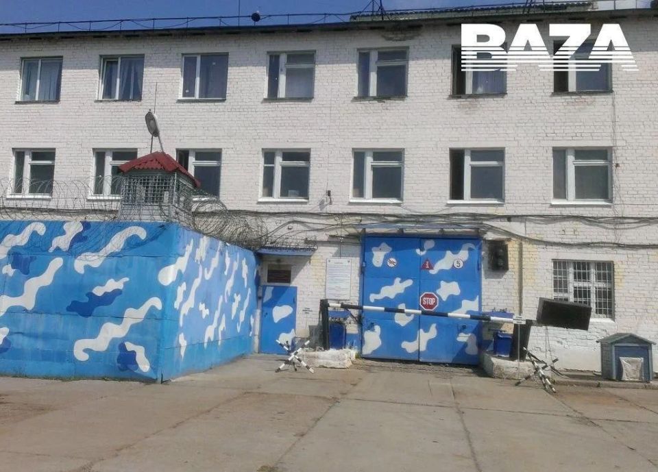 Грузовик с оружием, гранатой и другим арсеналом пытался заехать в колонию № 47 в Каменске-Уральском