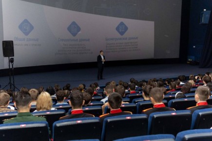 СУВОРОВЦЫ – В ЧИСЛЕ УЧАСТНИКОВ ОТКРЫТОГО УРОКА ПО КИБЕРБЕЗОПАСНОСТИ