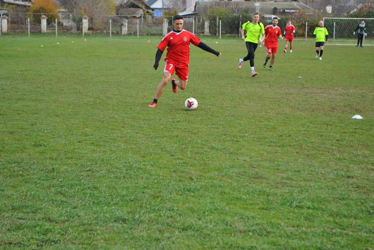 Яркие матчи и неожиданные результаты Яркие матчи и неожиданные результаты