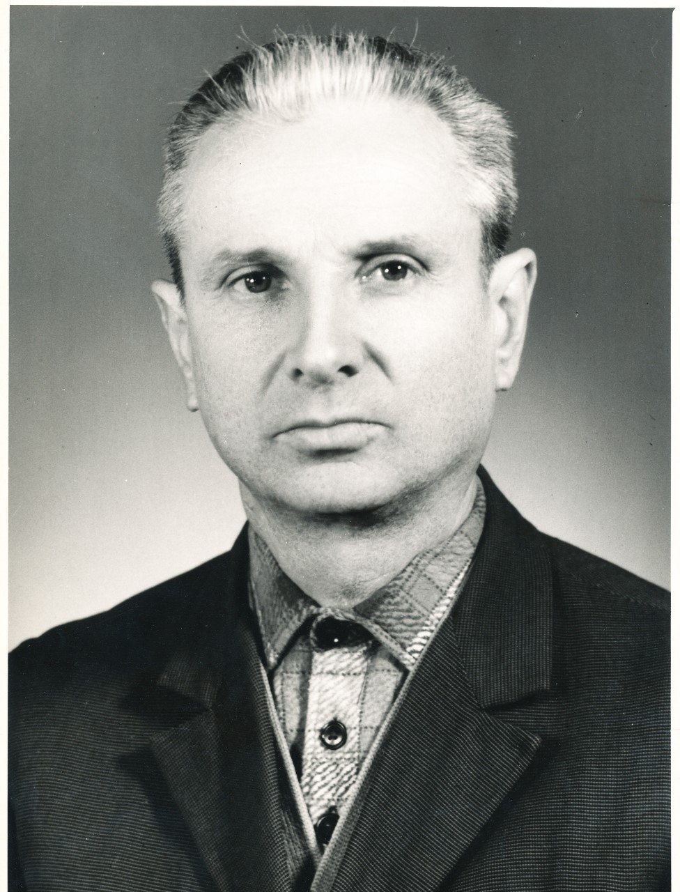 16 ноября 1913 года в Каменке родился Валентин Гаврилович Титов