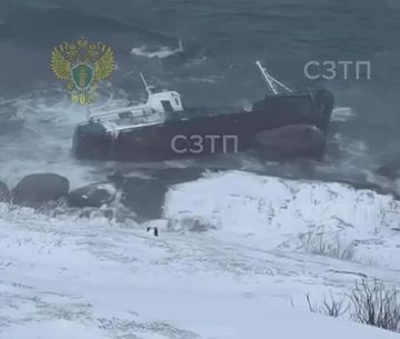 Шторм унес в море одно судно и опрокинул другое в Мурманской области, — Северо-Западная транспортная прокуратура