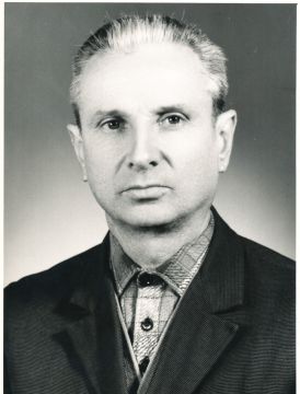 16 ноября 1913 года в Каменке родился Валентин Гаврилович Титов