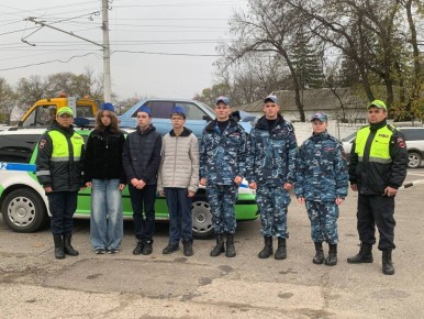К бендерской акции ГАИ присоединились юные активисты движения «Звезда» и кадеты Республиканского кадетского корпуса имени Потёмкина-Таврического