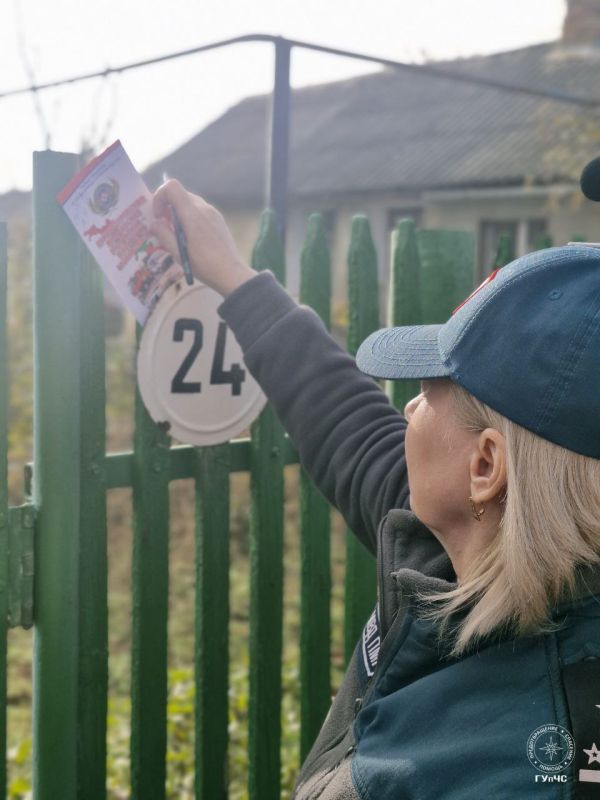 На улице похолодало, а это значит, жители используют и печное отопление На улице похолодало, а это значит, жители используют и печное отопление