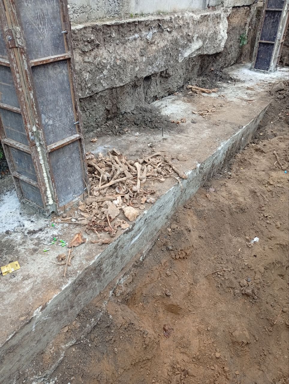 В Тирасполе нашли массовое захоронение предположительно времён Великой Отечественной В Тирасполе нашли массовое захоронение предположительно времён Великой Отечественной