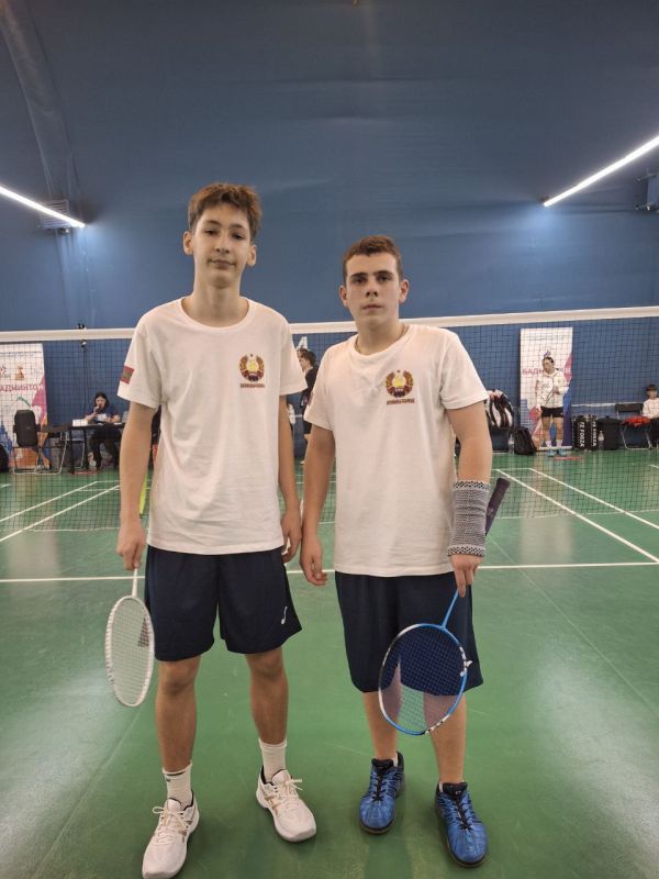 Бадминтон. Команда провела 9 матчей