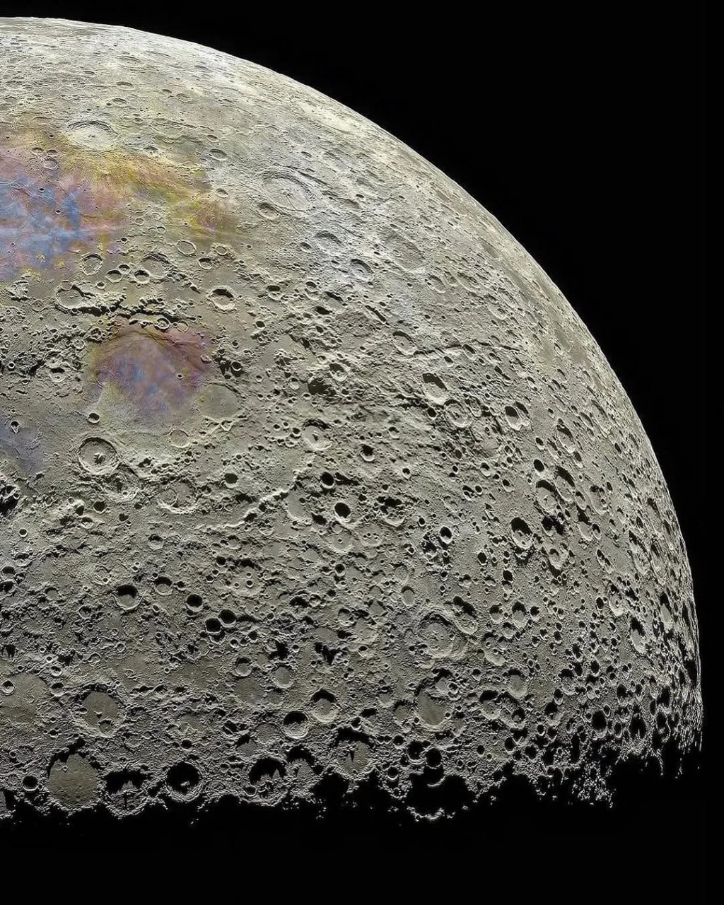 "Гигантская луна": самая четкая фотография Луны, когда-либо сделанная в открытом доступе, с разрешением 1,3 гигапикселя "Гигантская луна": самая четкая фотография Луны, когда-либо сделанная в открытом доступе, с разрешением 1,3 гигапикселя