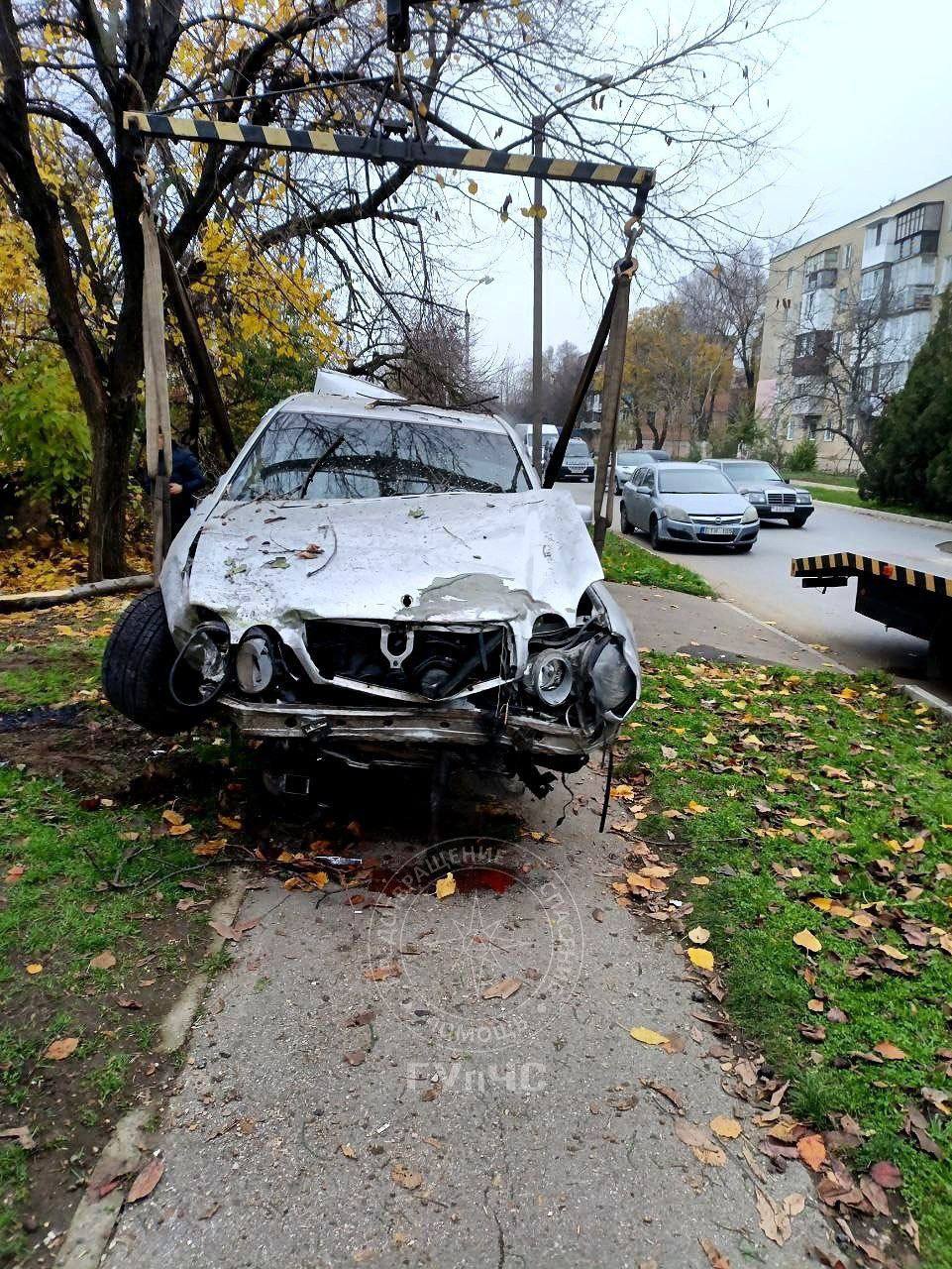 По факту аварии с «Мерседесом» в Тирасполе возбудили уголовное дело По факту аварии с «Мерседесом» в Тирасполе возбудили уголовное дело