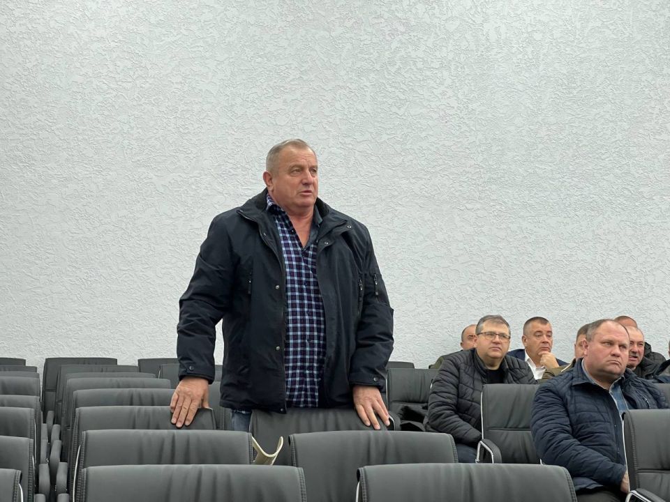 В госадминистрации состоялось внеочередное заседание Совета народных депутатов В госадминистрации состоялось внеочередное заседание Совета народных депутатов