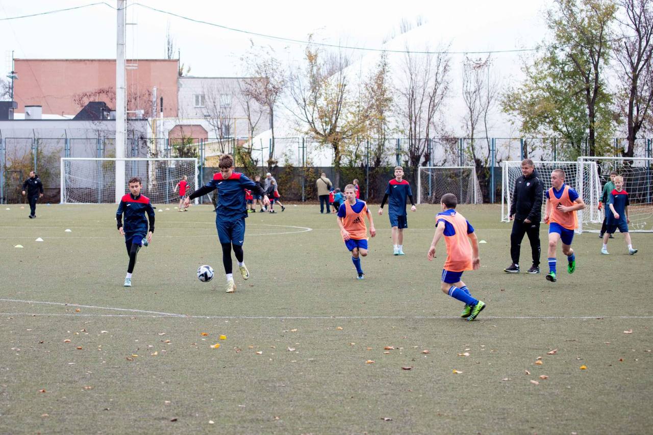 КОМАНДЫ СУВОРОВСКОГО УЧИЛИЩА ВЫШЛИ В ФИНАЛ РЕСПУБЛИКАНСКОГО ТУРНИРА «КОЖАНЫЙ МЯЧ»