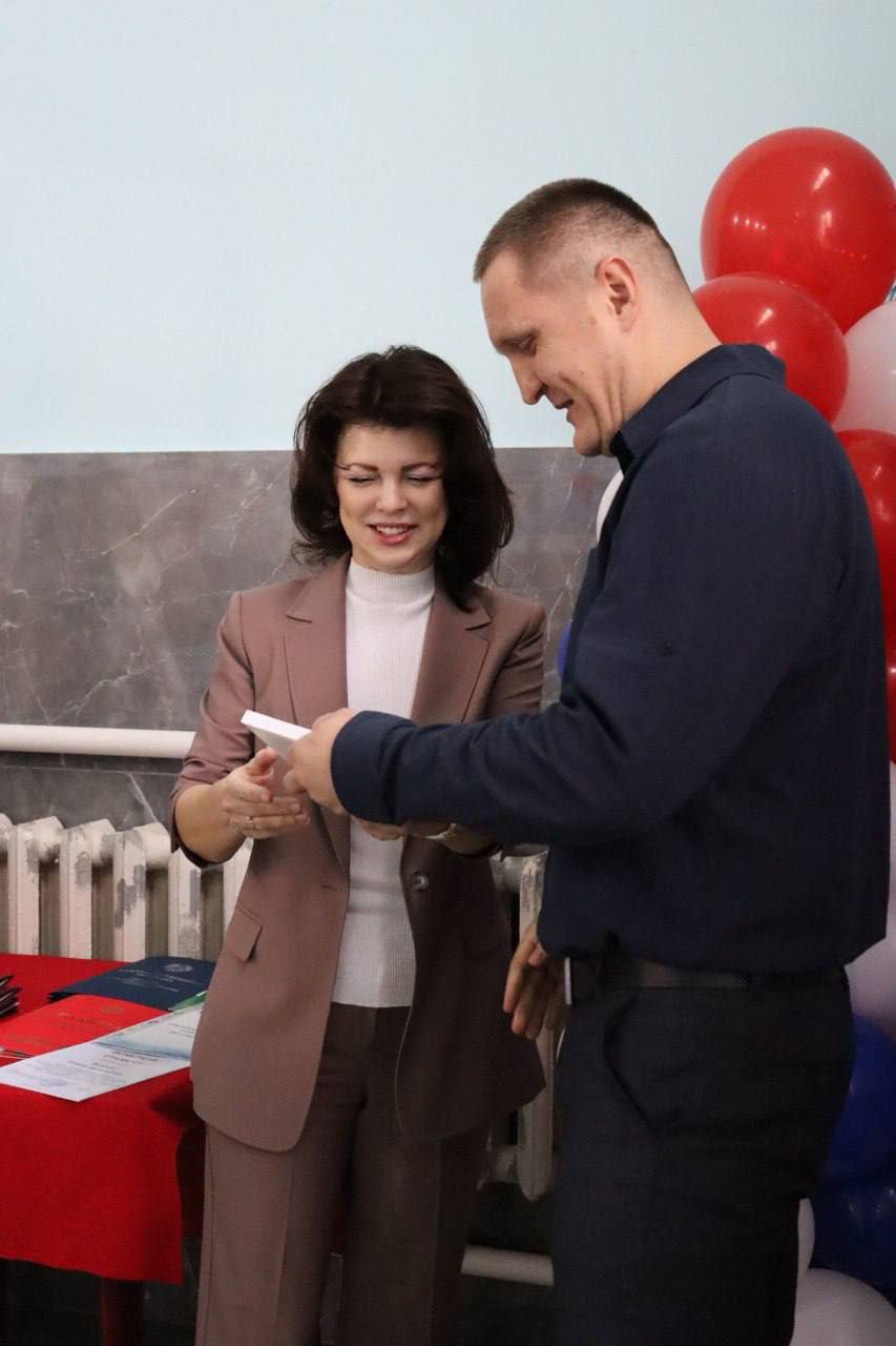 Сегодня Тираспольская специализированная детско-юношеская школа олимпийского резерва по плаванию отметила свой 55-й юбилей! Сегодня Тираспольская специализированная детско-юношеская школа олимпийского резерва по плаванию отметила свой 55-й юбилей!