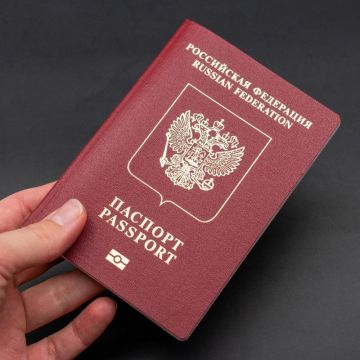 Несколько сотен загранпаспортов сегодня выдало Посольство России в Тирасполе