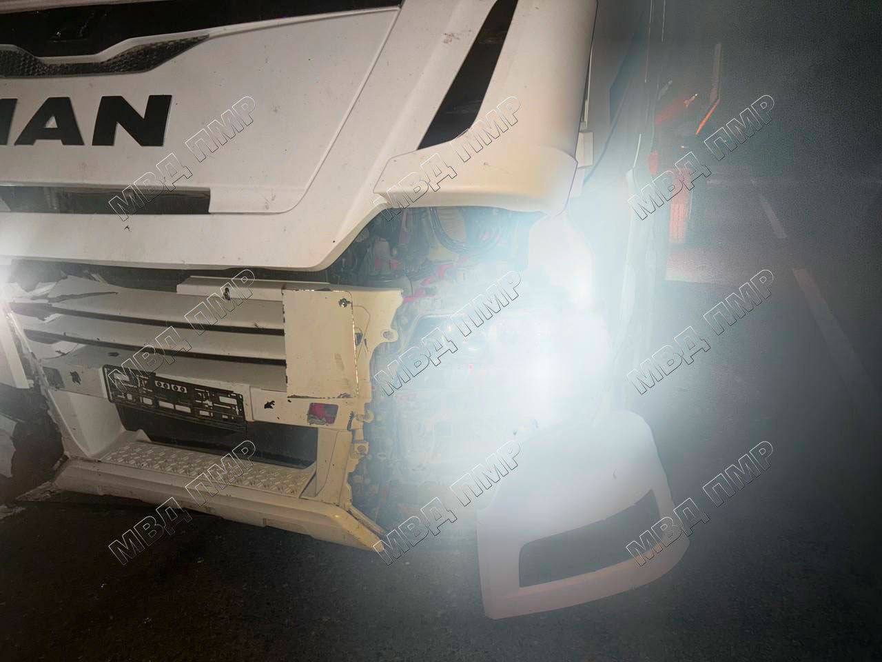 Сбил лошадь на дороге. ДТП произошло 17 ноября около 20:00 на автодороге Тирасполь – Каменка (на участке между Дубоссарами и Григориополем)