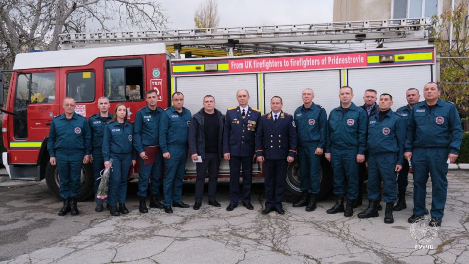 В столичной пожарной части чествовали огнеборцев со всей республики В столичной пожарной части чествовали огнеборцев со всей республики