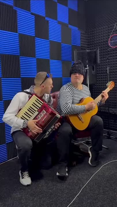 Евгений Аврамов споёт свою песню, которая набрала 2 миллиона просмотров в Тиктоке, в это воскресенье перед домашним матчем «Шерифа»