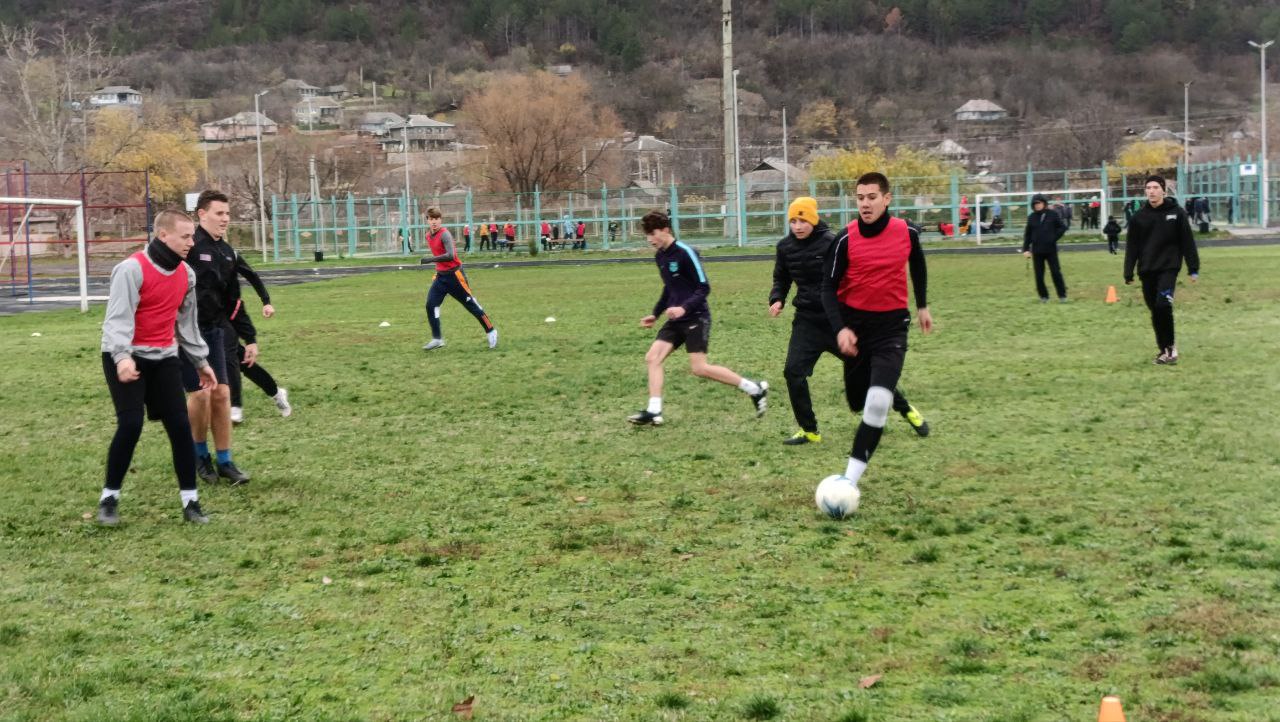 В Каменском районе завершился муниципальный этап турнира «Кожаный мяч – 2025–2026» В Каменском районе завершился муниципальный этап турнира «Кожаный мяч – 2025–2026»
