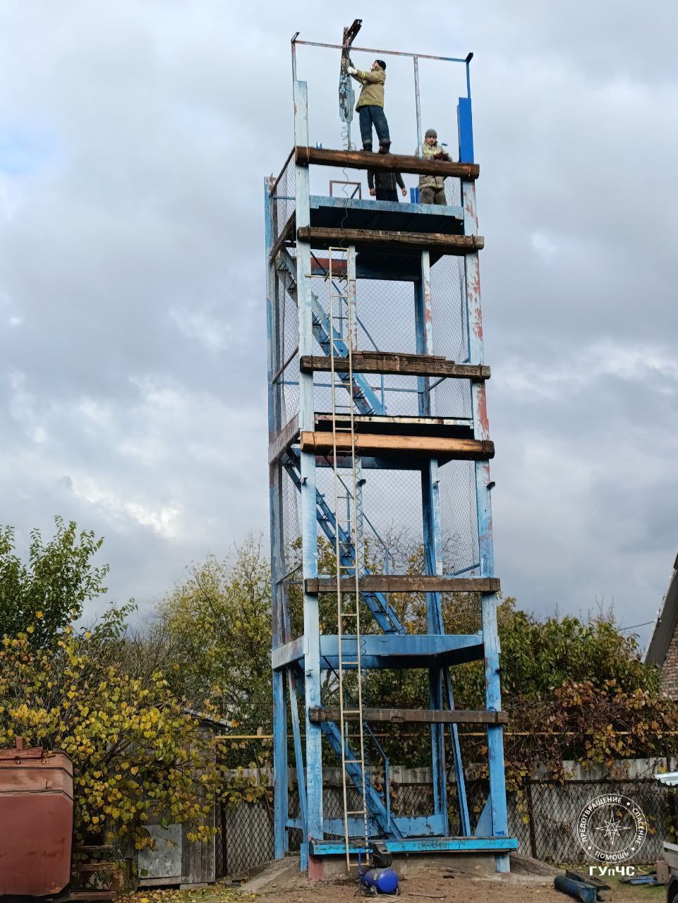 Ко Дню пожарной охраны слободзейские огнеборцы обновили учебную башню Ко Дню пожарной охраны слободзейские огнеборцы обновили учебную башню