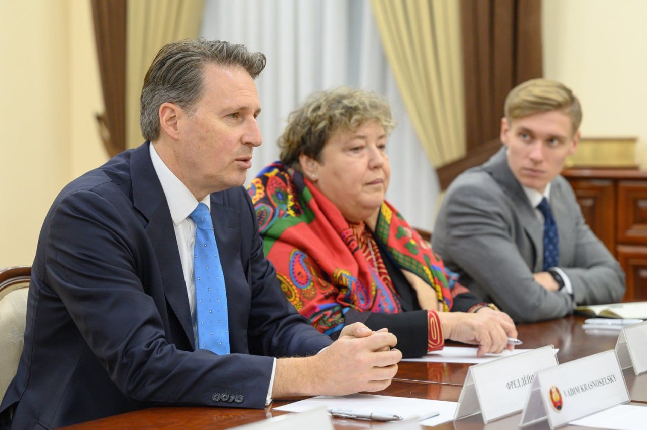 Получение финансовой помощи в 60 миллионов евро от ЕС предполагало безоговорочную остановку работы приднестровской промышленности, что повлекло бы за собой сокращение десятков тысяч рабочих и, как следствие, глобальные... Получение финансовой помощи в 60 миллионов евро от ЕС предполагало безоговорочную остановку работы приднестровской промышленности, что повлекло бы за собой сокращение десятков тысяч рабочих и, как следствие, глобальные...