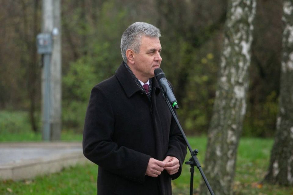 «Приднестровская земля во все времена находилась на стыке не только империй, но и цивилизаций», – Президент Вадим Красносельский на открытии мемориально-просветительского объекта «Пограничные столбы» в Дубоссарском районе «Приднестровская земля во все времена находилась на стыке не только империй, но и цивилизаций», – Президент Вадим Красносельский на открытии мемориально-просветительского объекта «Пограничные столбы» в Дубоссарском районе