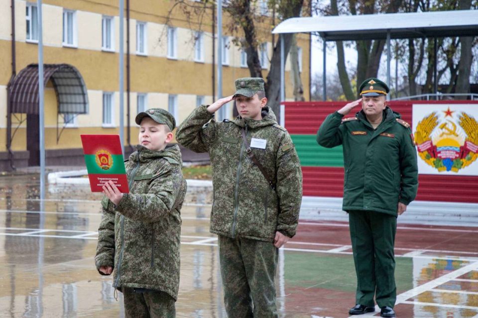 В СУВОРОВСКОМ УЧИЛИЩЕ – ДЕНЬ САМОУПРАВЛЕНИЯ