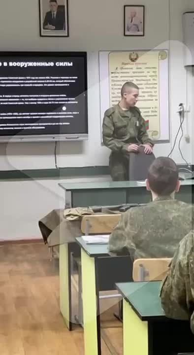 В Суворовском училище – день самоуправления