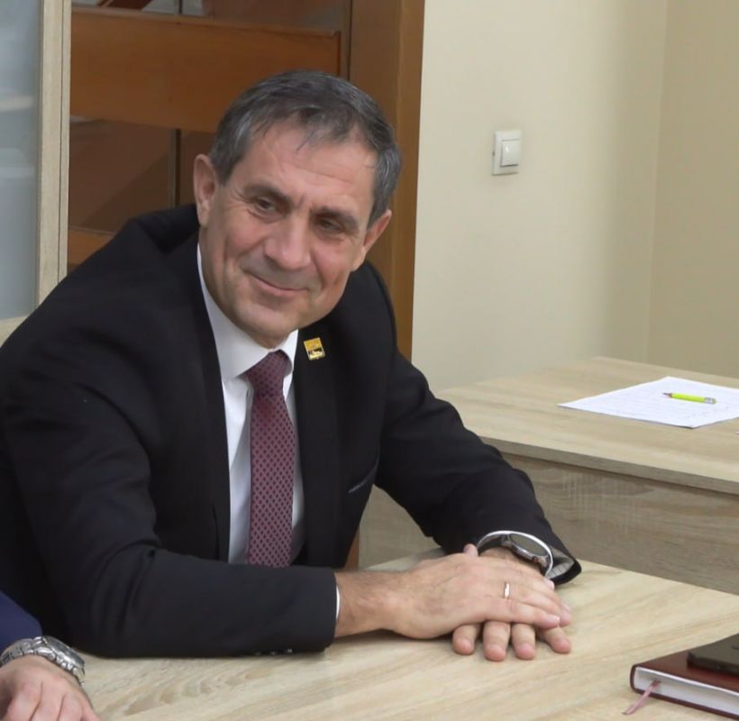 В работе сессии принял участие Глава государственной администрации города Роман Иванченко