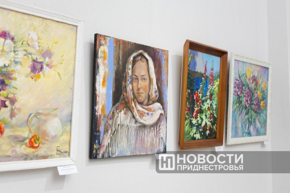 «Покровский вернисаж» в картинной галерее Тирасполя «Покровский вернисаж» в картинной галерее Тирасполя