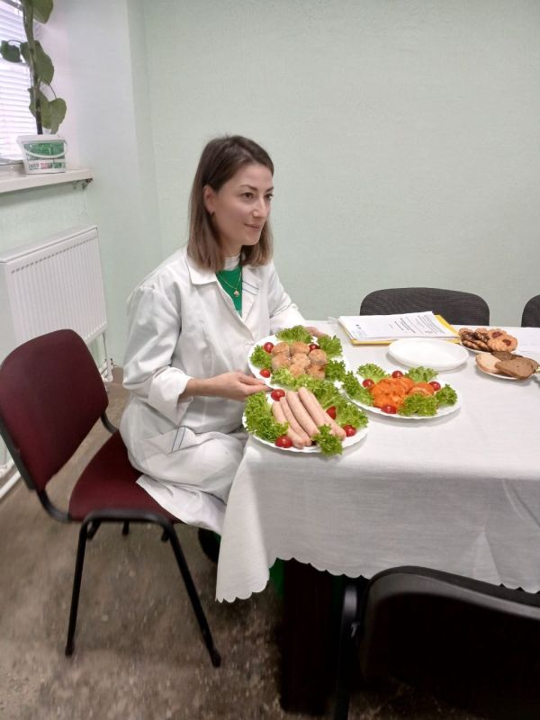 Тефтели куриные, наггетсы куриные и колбаски «Барбекю» – представила Григориопольская фабрика «Птичья ферма» на конкурс «Приднестровское качество» Тефтели куриные, наггетсы куриные и колбаски «Барбекю» – представила Григориопольская фабрика «Птичья ферма» на конкурс «Приднестровское качество»